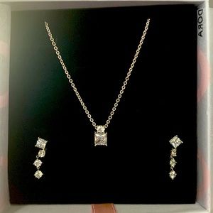 Pandora sparkling round and square necklace and earring set.